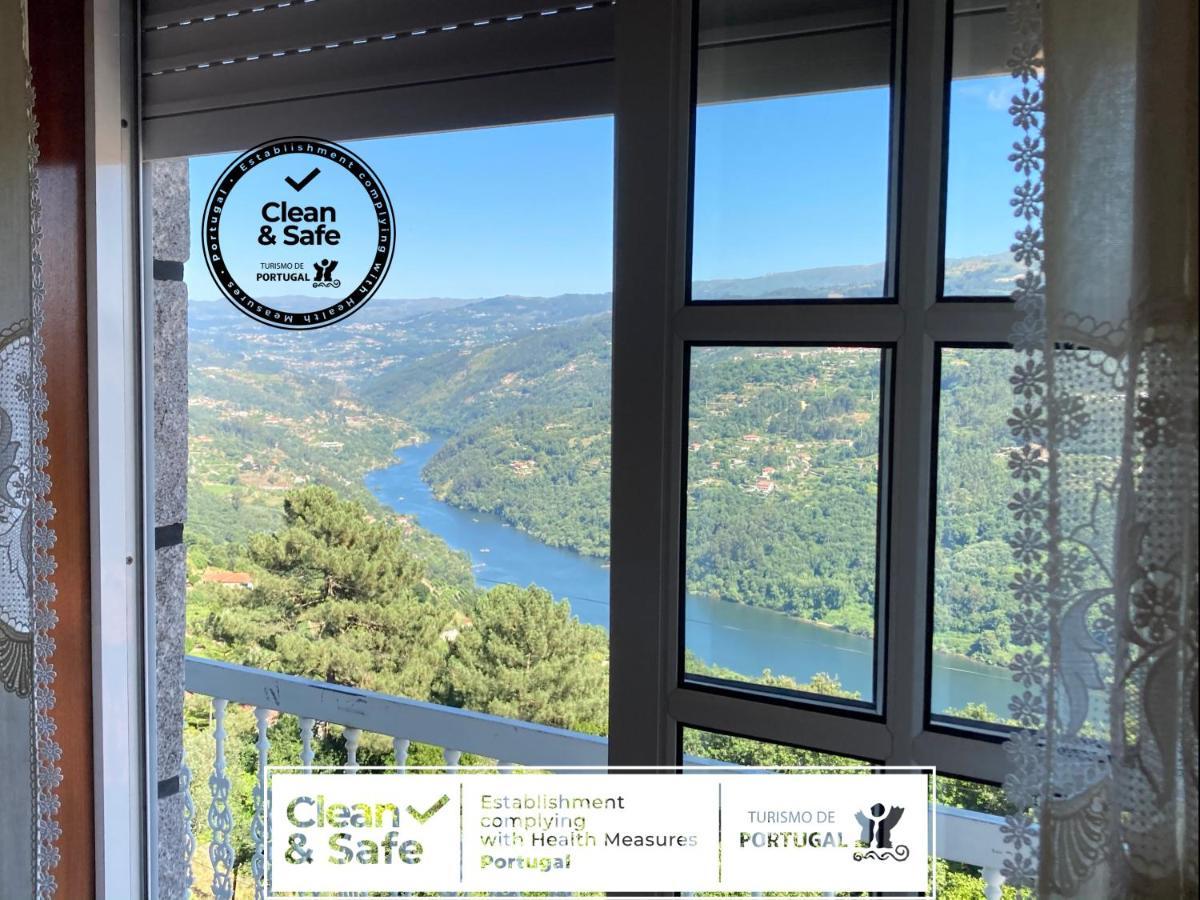 Mira Douro Valley Home มาร์โก เดอ คานาเวเซส ภายนอก รูปภาพ
