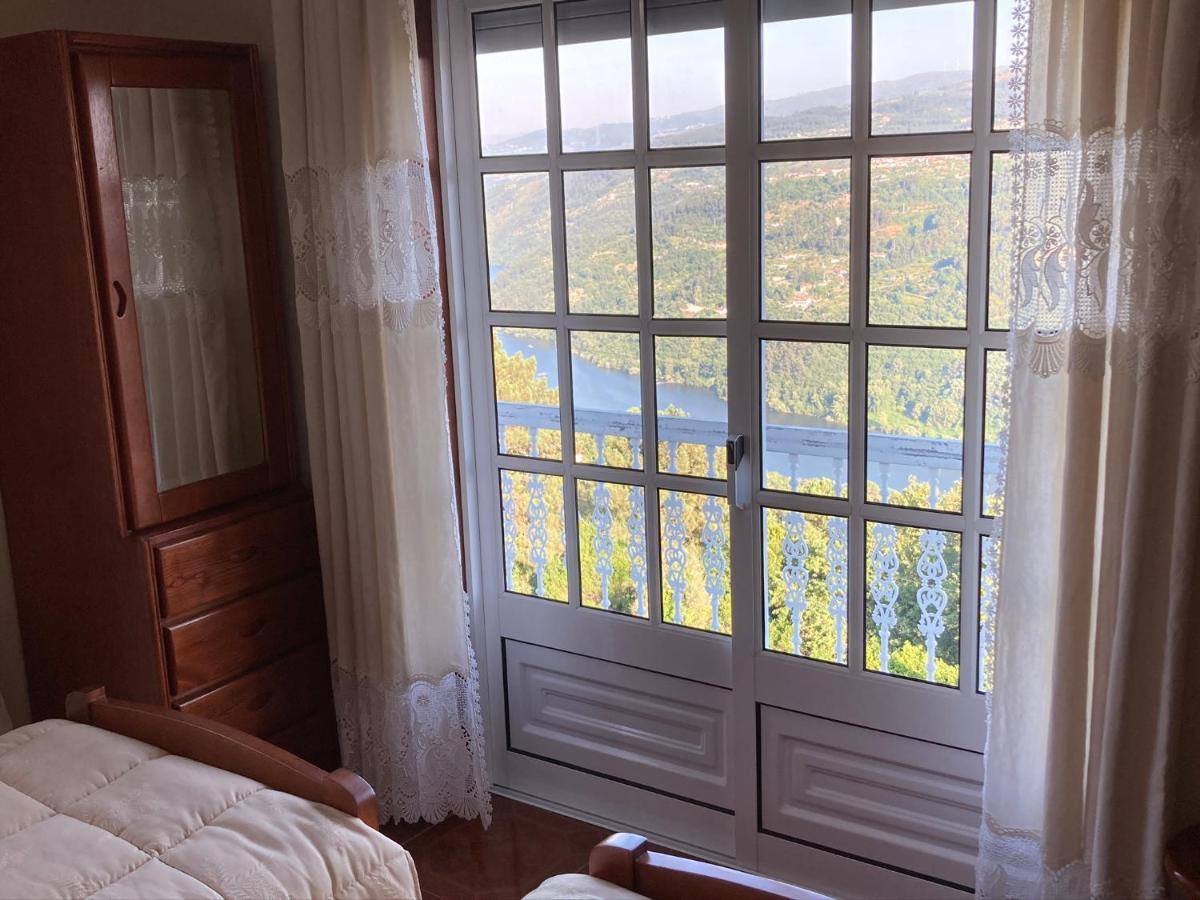 Mira Douro Valley Home มาร์โก เดอ คานาเวเซส ภายนอก รูปภาพ