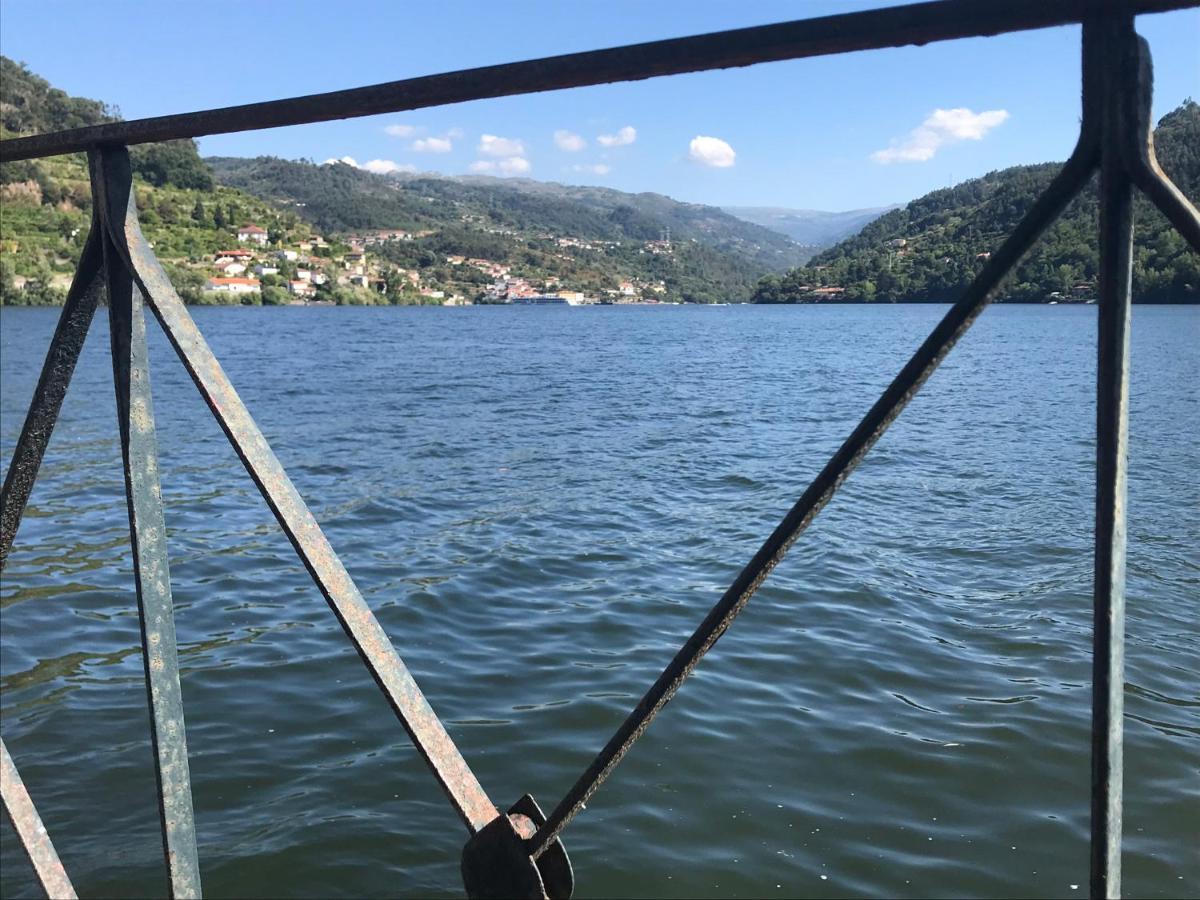 Mira Douro Valley Home มาร์โก เดอ คานาเวเซส ภายนอก รูปภาพ